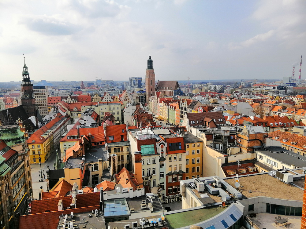 Zdolność kredytowa we Wrocławiu – jak ją sprawdzić bez wizyty w banku?